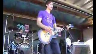 Dean Geyer live @ Devonport show singing &#39;TWWW&#39;