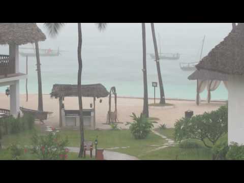 Дождь в Doubletree by Hilton Zanzibar Nungwi