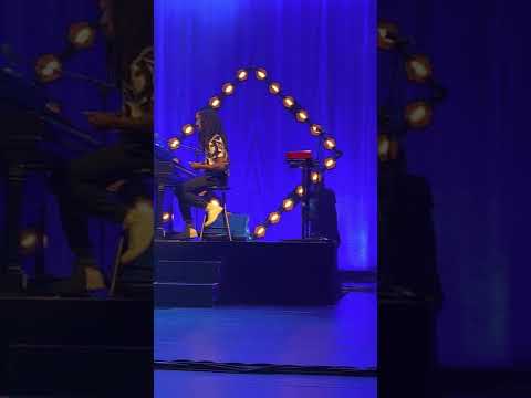 Brandi Carlile drummer’s solo AMAZING