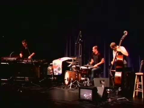 Wee Trio- About A Girl (kurt cobain)