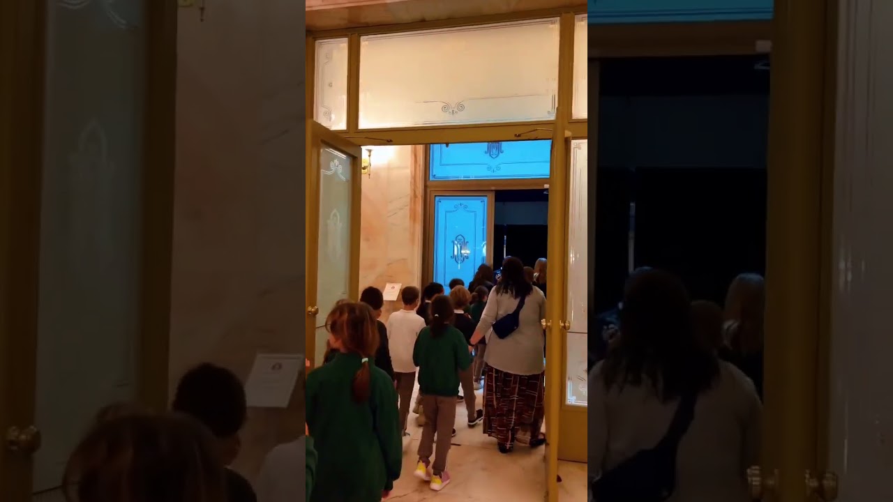 Year 4 CSB students visit the National Bank of Romania