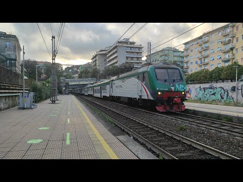 Treno del Mare 3087 Albenga-Milano P.G. in transito a Genova Pegli