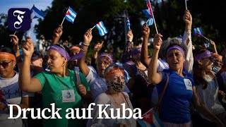 Kubanerinnen protestieren gegen US-Wirtschaftsembargo