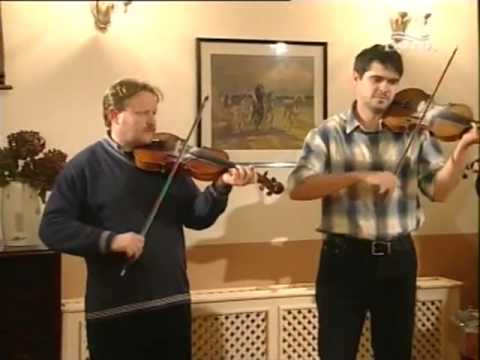 Tükrös együttes és Korpás Éva   Esik es , hull a zápor reloaded