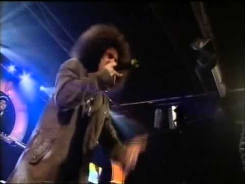 Definite & Bling 'Jump Up' on Top of the Pops.wmv