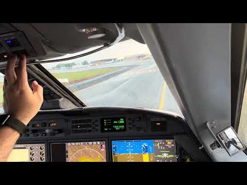 Approach and landing in Brasilia. SBBR