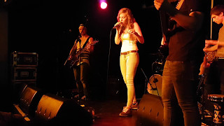 Cseh Tamás - Gyerekkorom | Korinn zenekar