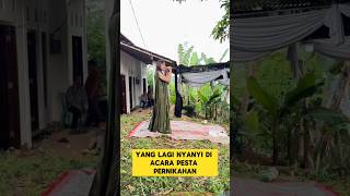 Download lagu funny moment when a singer sings at a wedding without a stage ‼️‼️ #lol #funny #hilarious #singer mp3 Download lagu funny moment when a singer sings at a wedding without a stage ‼️‼️ #lol #funny #hilarious #singer mp3