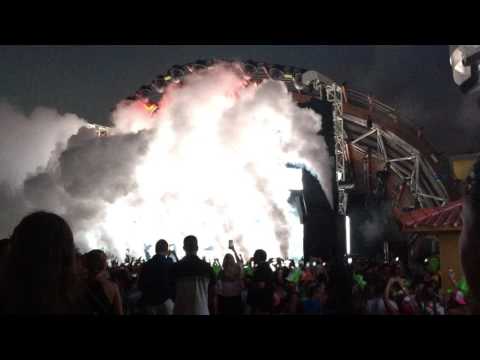 29/08/2016 - USHUAIA IBIZA - Steve Angello - Show me Love (Robin S.) vs Opus (Eric Prydz)