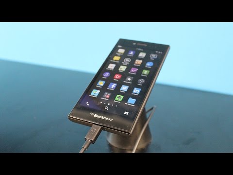 BlackBerry Leap hands-on: The Z10 gets a classic | Pocketnow