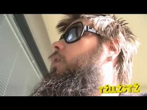 Kipasin häkkivarastossa