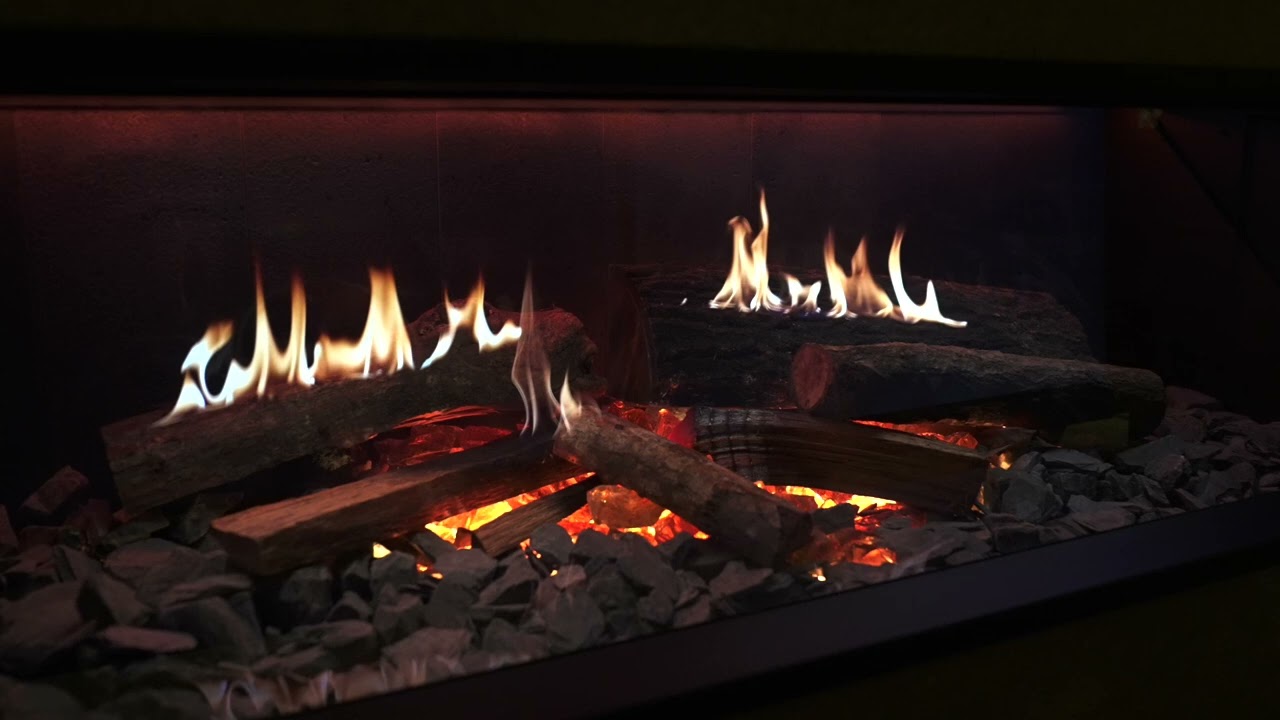 FIREPLAY Panoramico — La fiamma che trasforma l’ambiente