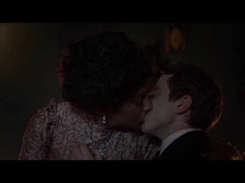 Howards End 1x1: Kiss scene - Joseph Quinn & Rosalind Eleazar