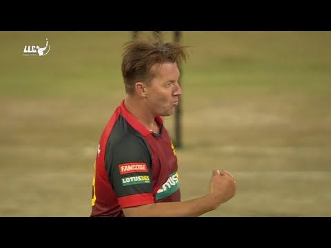 Watch: India Maharaja wickets to fall | Legends League cricket