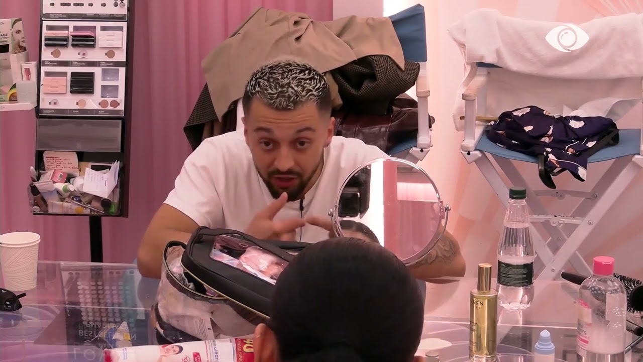 Kam diçka për ty po nuk mundem ta shpjegoj/ Gjesti-Eglit gjatë bisedës