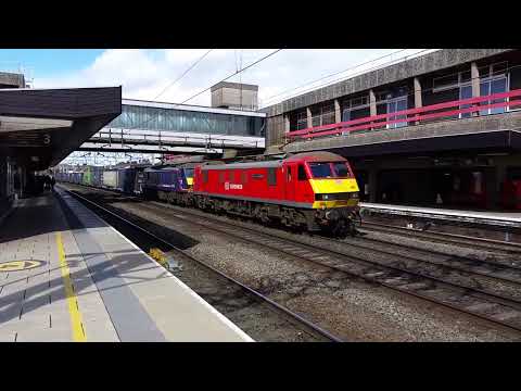 DB Cargo Class 90036 & 90024 at Stafford