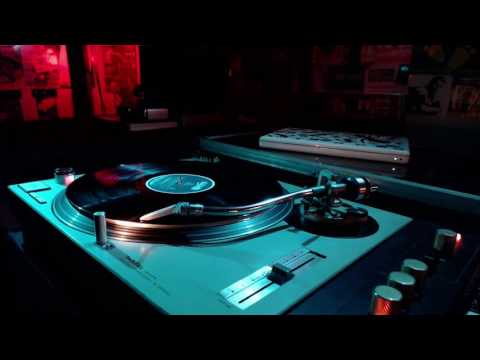 6db (Vinilo 012) Alex Gerrero feat Elena Vargas - Forget Me (Stupendo Records)