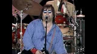 Steve Earle with The V-Roys - Here I Am (Live at Farm Aid 1997)
