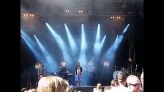 Highasakite-THE MAN ON THE FERRY-Malakoff Rockfestival 2014
