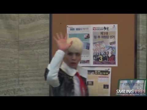 [FANCAM] 131031 SUKIRA 출퇴근길 (SHINee, Jonghyun ver.)