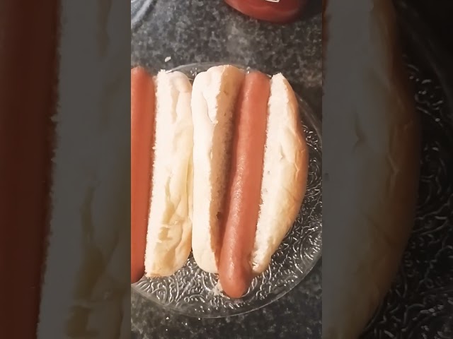 Vídeo relacionado con Ensemble Saliére & Poivriére Fast Food - Hot Dog Teckel Chien Saucisse Moutarde Marca Puckator