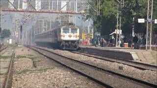 preview picture of video 'Longest Running Rajdhani Express at full Speed ||| Indian Railways'