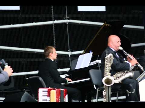 Pohoda2013-Hot Serenaders+Milan Lasica Skôr než odídeš