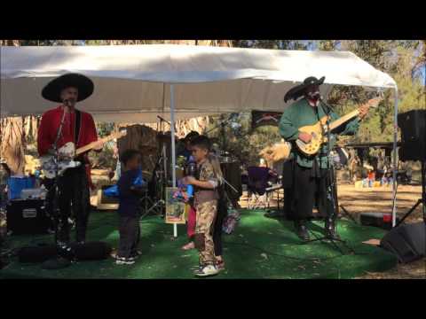 The Boy Who Cried El Chupacabra (live) - The Hipwaders