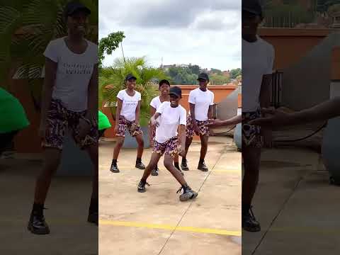 Bugutu dance challenge by Pyrex dancers