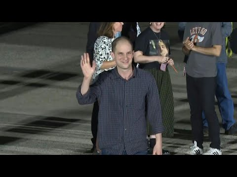 Video Thumbnail: Evan Gershkovich speaks with journalists after prisoner swap | AFP