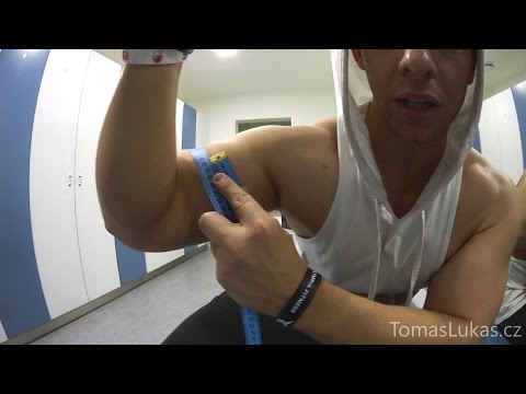 KOLIK MÁ MŮJ BICEPS? Fitness trenér Tomáš Lukáš