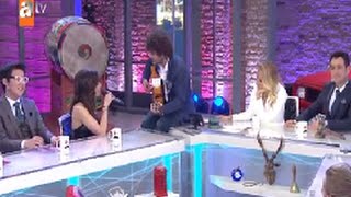 Elin Oğlu - Burcu Güneş & Manuel Reina Yakın Mesafe