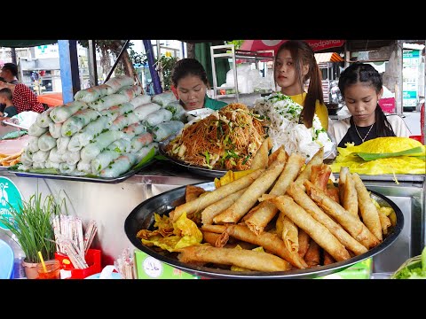 Yellow Pancake, Spring Rolls & Noodle Salad Are The Best Flavors You Can Find At Russia Market