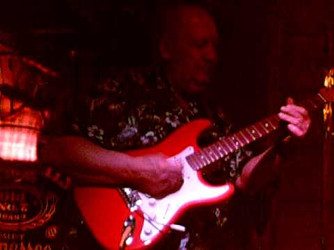 Powerhouse Pub Sunday Blues Jam: Bluesman Benny & Friends