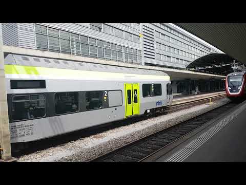 Abfahrt eines BLS RABe 535 Lötschberger und eines BLS RABe 525 Nina in Luzern.