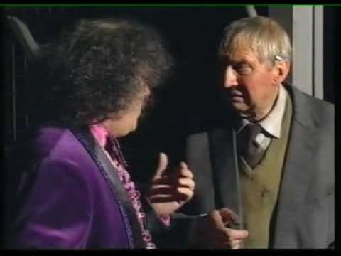 The All New Alexei Sayle Show 2 - Bobby Chariot - New jokes