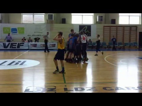 Kad čempiona tituls noripo no stīpas...