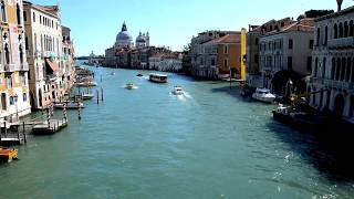 Venezia .. music background ..Azymuth (Batucada em marte )
