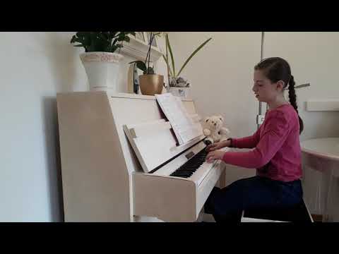 "Аннушка" (Чешская народная песня, обр. В. Ребикова)