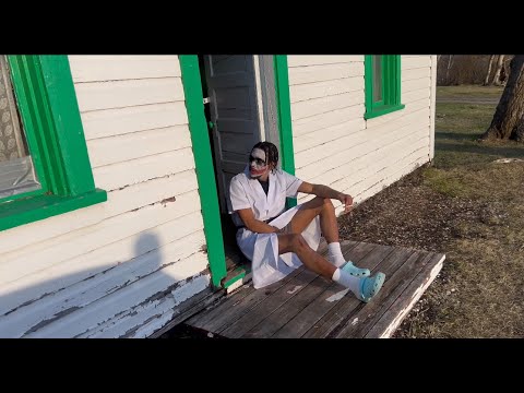 YouTube Thumbnail