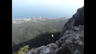 preview picture of video 'Панорама со смотровой площадки горы Ай-Петри'