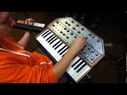 Mattson Syntar 1st KeyTar ever made, at thee MMTA Meetup in Seattle 2013