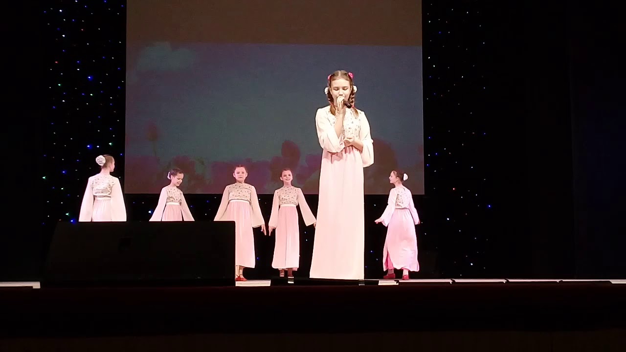 62. Дыбенко Алёна и танцевальная студия "Конфетти". "Сердце земли моей"