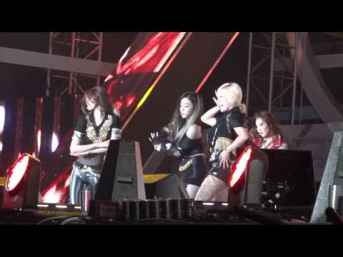 Dream Concert 2013 - SNSD - The boys