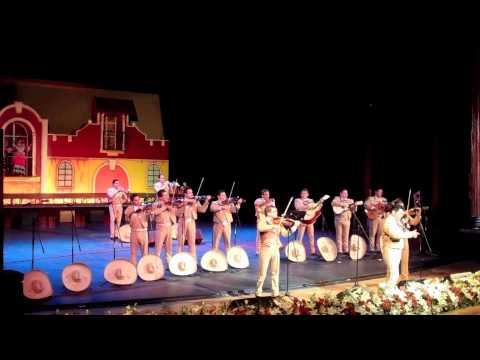 MARIACHI DE AMERICA POPURRI PACO MICHEL