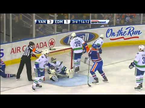 Vancouver Canucks @ Edmonton Oilers Highlights 11/2/10