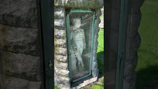 Is this Grave Spooky or Beautiful? #shorts