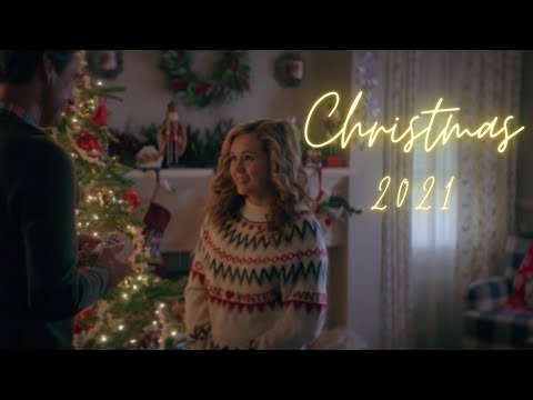Courtney from stargirl - song underneath the tree by Kelly Clarkson. My 1st Christmas music video