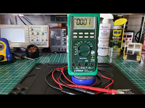 GREENLEE DM820 True RMS Digital Multimeter w/ Optical RS232 Data Logging/Downloading Capabilities