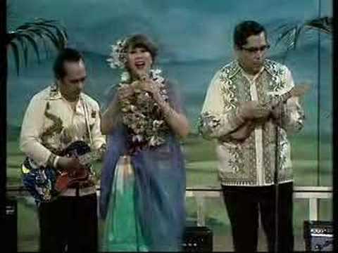 Anneke Gronloh - O Ina Ni Keke / Nina Bobo / Terang Bulan